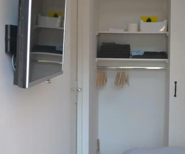 Behind The Casa de hóspedes Zandvoort